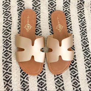 Barcelona Sandals (Gold)